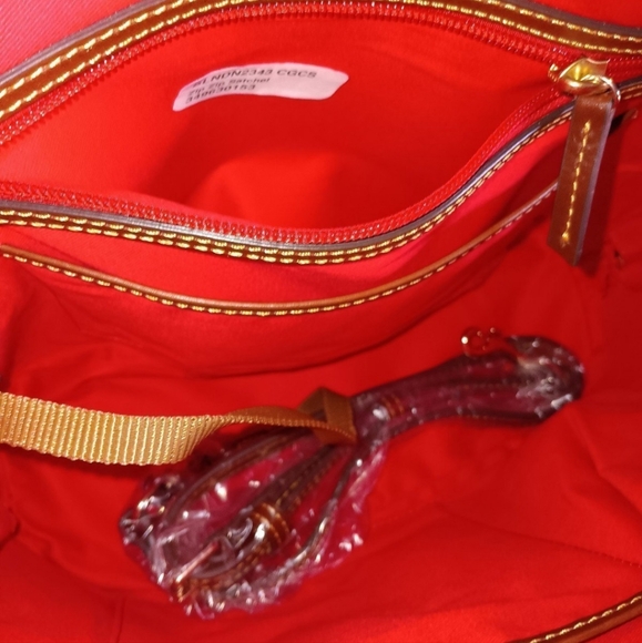 NWOT! DOONEY & BOURKE CROC EMBOSSED LEATHER DOMED SATCHEL - Picture 5 of 7